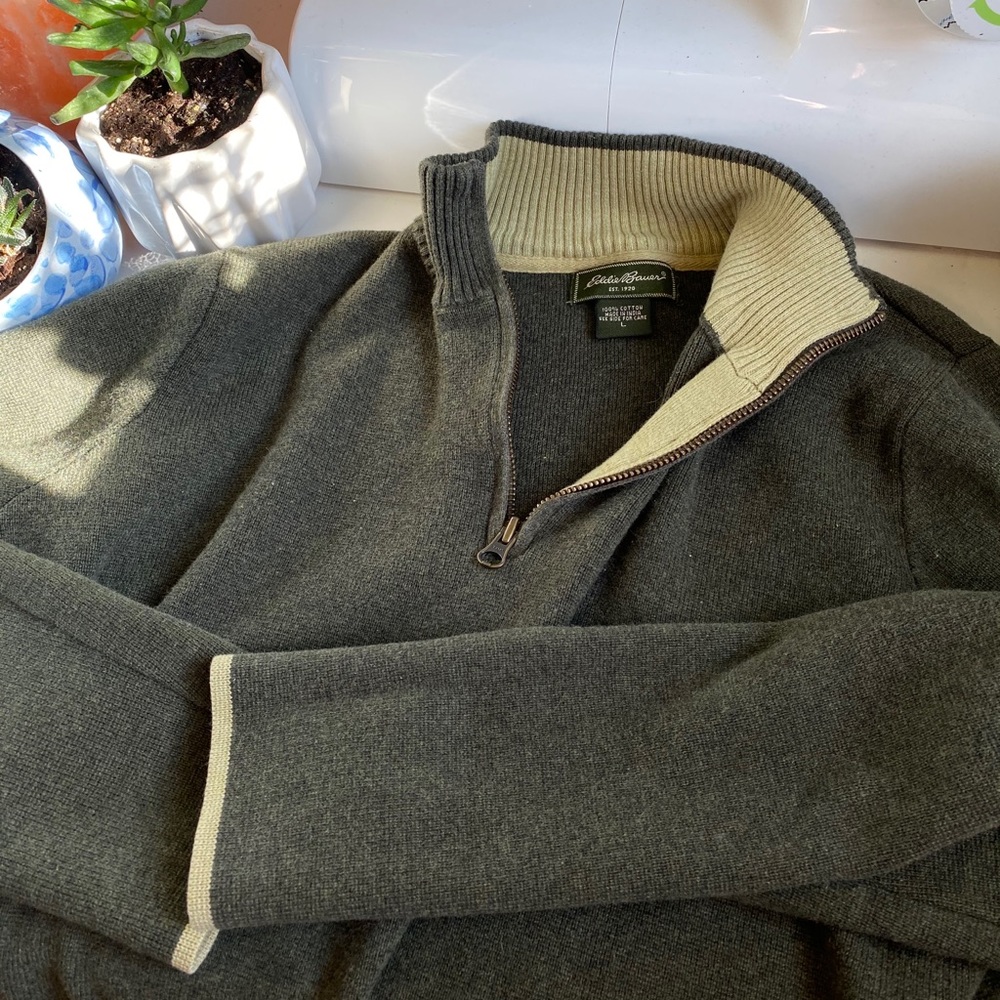 Eddie Bauer Zip up
